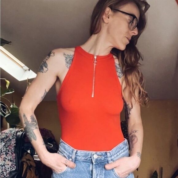 🔥3 for 15! Topshop Red Sleeveless Bodysuit - Picture 7 of 8